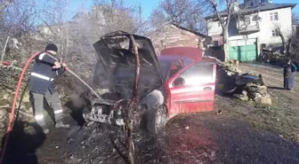 Eflani'de Park Halindeki Otomobilde Yangın Çıktı