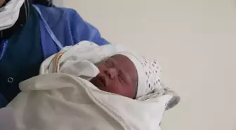 Tokat'ta Yılın İlk Bebeği 'Göktuğ' Dünyaya Geldi