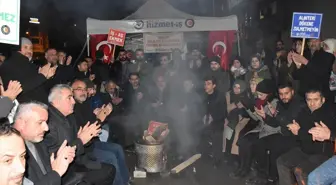 Van'da İşten Çıkarılan İşçiler Yılbaşı Eylemi Düzenledi