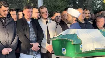 Serdivan'da Yılbaşı Gecesi Bıçaklı Kavga: 20 Yaşındaki Genç Hayatını Kaybetti