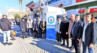 Azerbaycan Hava Yolları Uçağı Kazası İçin İzmir'de Anma Etkinliği Düzenlendi