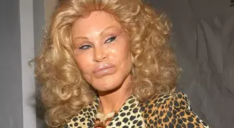 'Kedi Kadın' lakaplı Jocelyn Wildenstein hayatını kaybetti