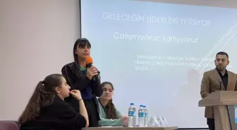 Sinop'ta 'Geleceğin Liderleri Yetişiyor' Projesi Kapsamında Münazara Etkinliği