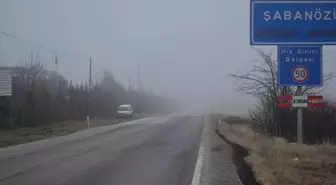 Çankırı-Ankara Kara Yolunda Yoğun Sis Ulaşımı Zorlaştırıyor