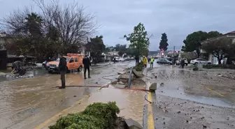 Datça'da Sağanak Yağış Hayatı Olumsuz Etkiliyor