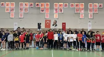 Samandağ'da 15 Yaş Altı Badminton İl Seçmeleri Yapıldı