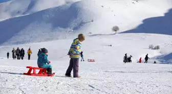 Bingöl’de Hesarek Kayak Merkezi Sezonu Açtı