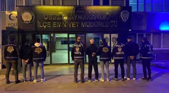 Akaryakıt Gasbında Sürücü Bıçakla Yaralandı, 4 Zanlı Tutuklandı