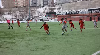 Yüksekova Spor, Kayseri Kadın Futbol Takımını 3-0 Yendi