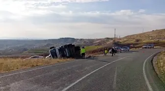 Adıyaman'da Beton Mikseri Devrildi