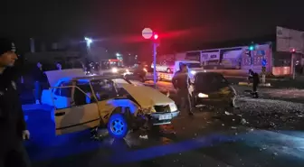 Çorum'da Trafik Kazası: 3 Yaralı