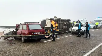 Kırşehir'de İşçi Servisinin Karıştığı Trafik Kazası: 3 Ölü, 18 Yaralı