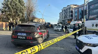 Sultangazi'de Polisin Dur İhtarına Uymayan Sürücünün Arabasında Kadın Cesedi Bulundu