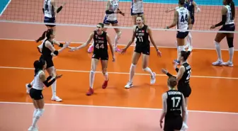 Türk Hava Yolları Voleybol Takımı CEV Kupası'nda Play-off Turu'nda