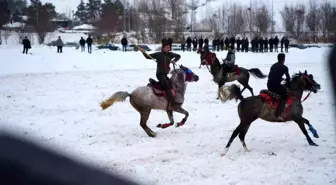 Bayburt'ta Davul Zurnalı Asker Cirit Müsabakası