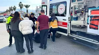 Antalya'da Okul Servisi ile Motosiklet Çarpıştı: 1 Yaralı