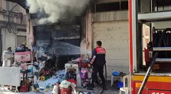 Osmaniye'de İkinci El Dükkanında Yangın Çıktı