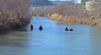 Adıyaman'da 6 Gündür Kayıp Olan Nuriye Parmaksız İçin Aramalar Devam Ediyor