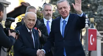 Cumhurbaşkanı Erdoğan ile Bahçeli arasında yeni yılın ilk zirvesi! Masada kritik konular vardı