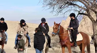 Kapadokya Atçılık Kültür Derneği'nden Gazetecilere At Turu