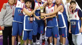 TEK Koleji Yıldız Erkekler Basketbol Takımı'ndan İl Üçüncülüğü