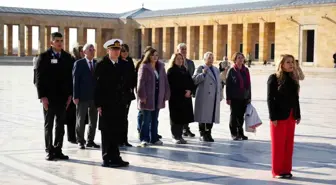 Muhabirler Derneği Anıtkabir'i Ziyaret Etti