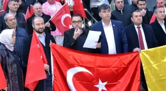 Manisa'da PTT çalışanlarından düdüklü protesto