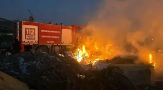 Hatay'ın Samandağ İlçesinde Yangın Söndürüldü