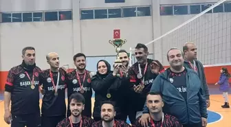 Bahçesaray'da Voleybol Turnuvası Düzenlendi