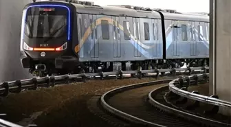 Çin'de Yeni Karbon Fiber Metro Aracı Hizmete Girdi