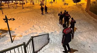 Erzurum'da Parkta Bıçaklı Kavga: 1 Yaralı