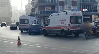 Edirne'de Otomobil ve Motosiklet Çarpıştı, Kameralara Yansıdı