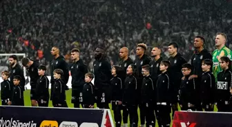 Hastaneye kaldırıldı: Beşiktaş'ta korkutan sakatlık