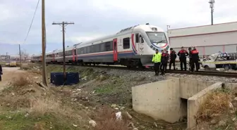 Denizli'de Tren Kazası: Bir Kişi Hayatını Kaybetti