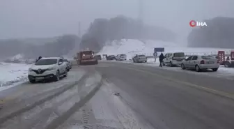 Kırklareli'nin Yüksek Kesimlerinde Kar Yağışı Etkili Oluyor