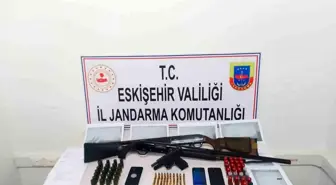 Eskişehir'de Tefecilik Operasyonu: 3 Şüpheli Yakalandı