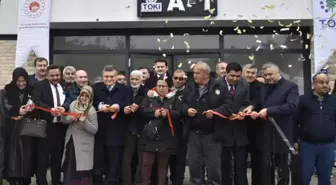 Sinop'ta yapımı tamamlanan TOKİ konutlarının hak sahiplerine teslimine başlandı