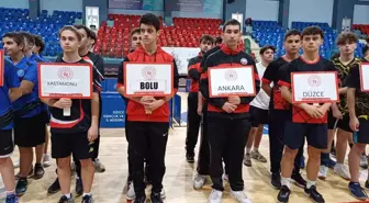 Düzce'de Okul Sporları Masa Tenisi Gençler Gurup Müsabakaları Başladı