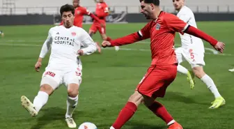 Central Hospital Ümraniyespor, Manisa FK'yi 3-0 Mağlup Etti