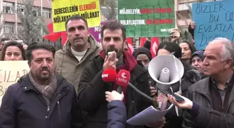 'Mülakat Mağduru' Öğretmen Adayları MEB Önünde: 'Komisyonlar Aday Sınava Girmeden Kaç Puan Vereceğini Kendi Aralarında Oturup Anlaşmışlar'