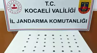 Kocaeli'de Tarihi Eser Kaçakçılığı Operasyonu: 36 Sikke Ele Geçirildi