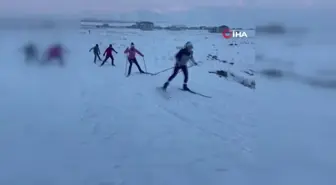 Yüksekovalı Sporcular Zorlu Hava Şartlarına Rağmen Yarışmaya Hazırlanıyor