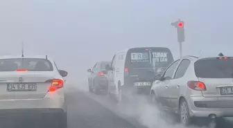 Doğu Anadolu'da Yoğun Sis ve Buzlanma Etkili Oluyor