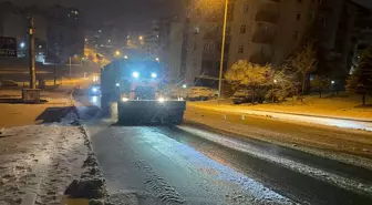 Edirne'de Karla Mücadele Çalışmaları Devam Ediyor