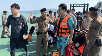 Phuket'te Tekne Alabora Oldu, 33 Turist Kurtarıldı