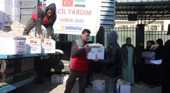 Sadakataşı Derneği İdlib'deki 600 Aileye Yardım Dağıttı