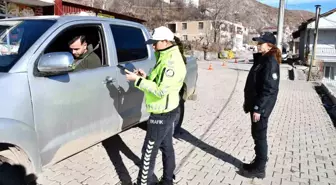 Kadın Polisler Beytüşşebap'ta Asayişi Sağlıyor