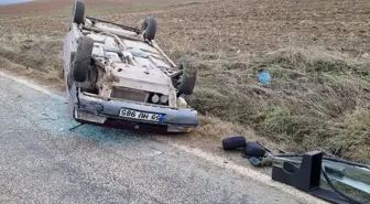 Çorum Alaca'da Takla Atan Otomobilde İki Yaralı