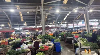 Zonguldak'ta Halk Pazarında Fiyatlar Düşünce İlgi Arttı