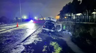 İskenderun'da Seyir Halindeki Otomobilde Yangın Çıktı